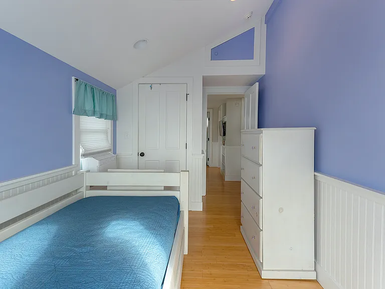 125 Long Beach Ave — Photo 19