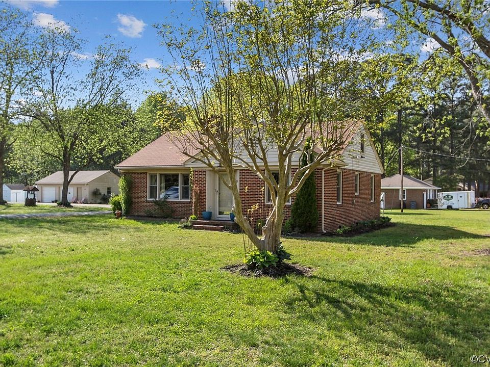 318 E North St, Wakefield, Va 23888 