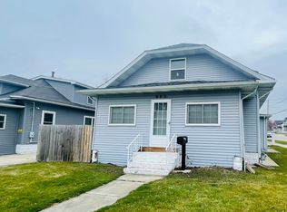 960 North Ave, Aurora, IL 60505