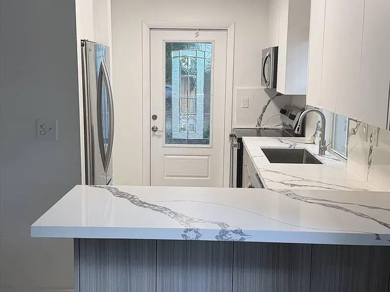 3611 SW 37th Ave #19 — Photo 15