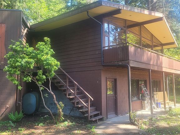 3rd image of 2229 Madrona Drive