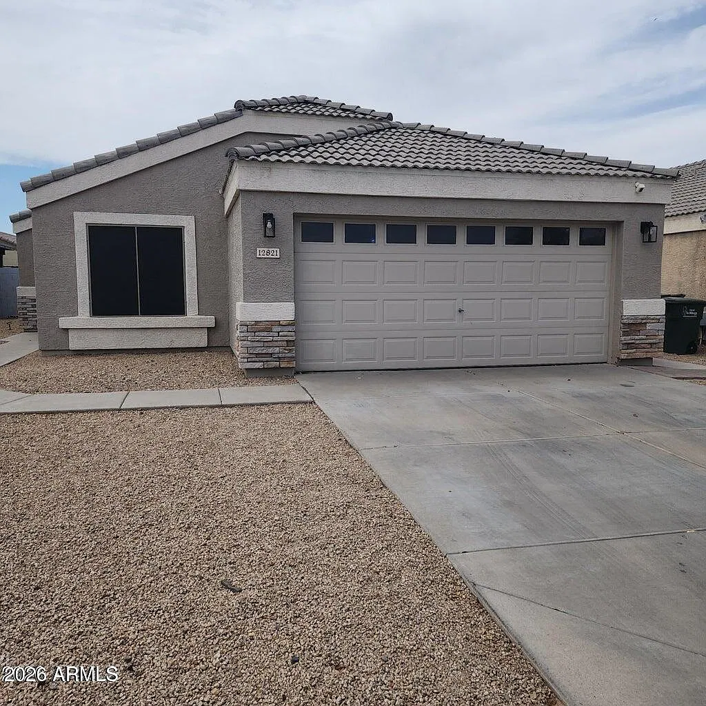 4 bed, 2.0 bath, 1615 sqft, $1,800 — Photo 1