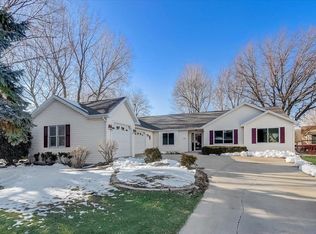 1016 New Haven Cir, Sun Prairie, WI 53590
