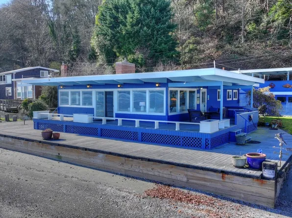 9117 SW 283rd Lane, Vashon, WA 98070