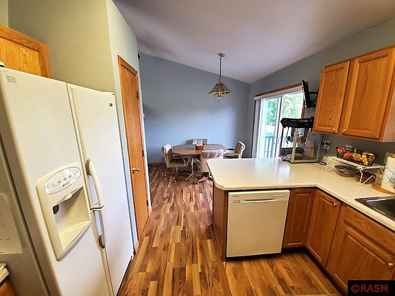 3rd image of 1224 Birch Ave