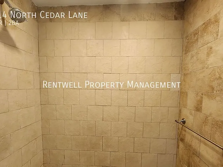 114 N Cedar Ln — Photo 14