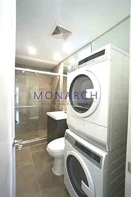 Rented by Monarch Realty Holdings | media 5