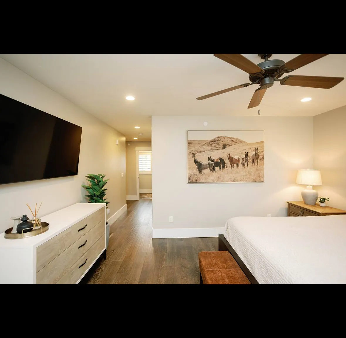 3 bed, 1779 sqft, $3,100 — Photo 2