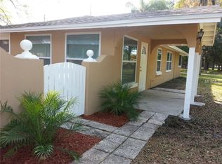 618 6th St NW, Largo, FL 33770