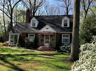 873 Gaylord Grove Rd, Cuyahoga Falls, OH 44221