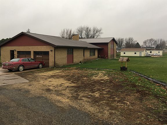 Front driveway view