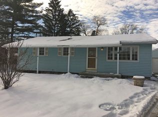 8 Rodlea Cir, Rochester, NY 14623