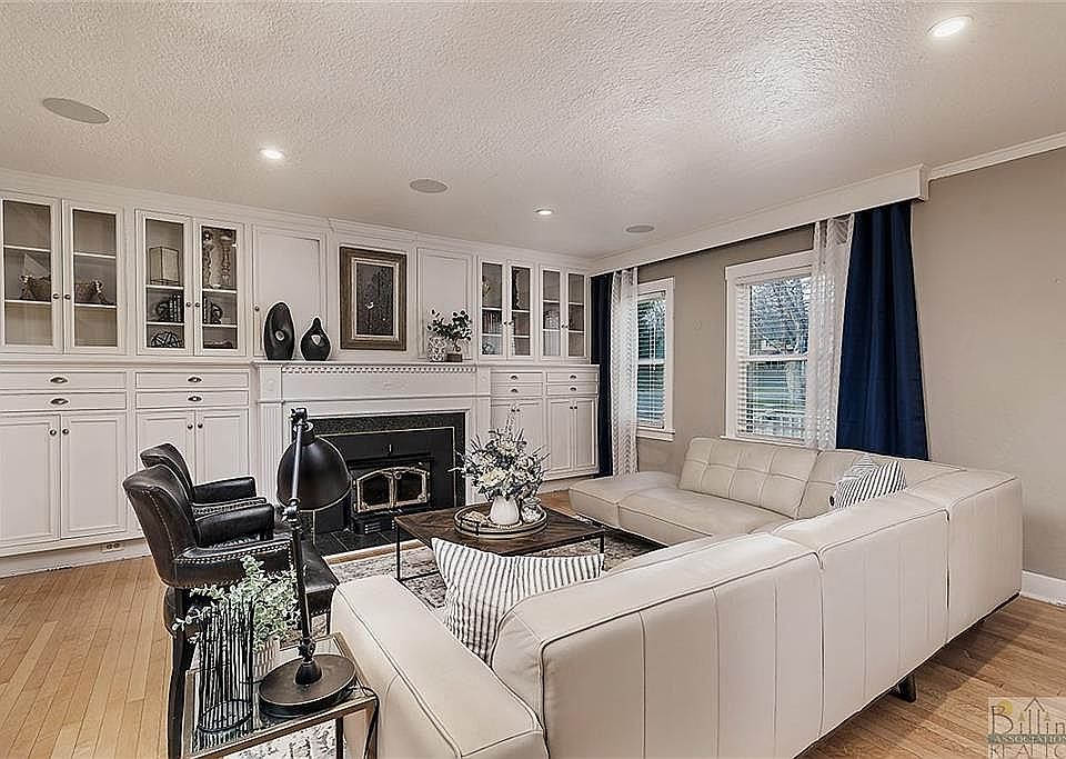 1st image of 204 Avenue F