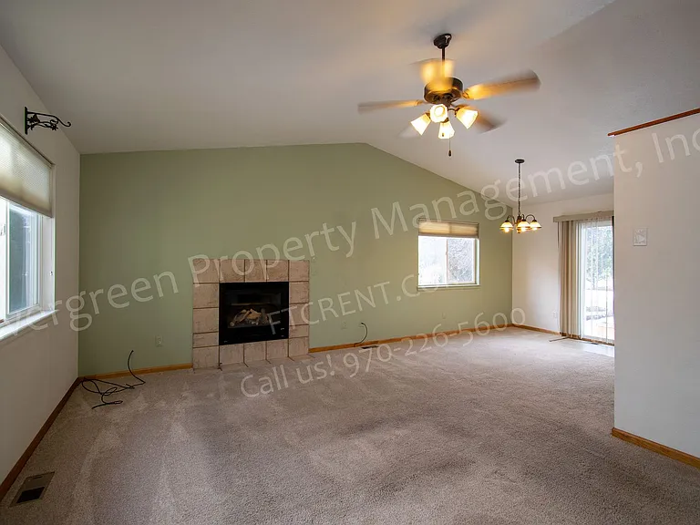2302 Turquoise St — Photo 6