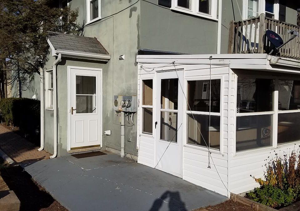 Main entrance and 3 season porch