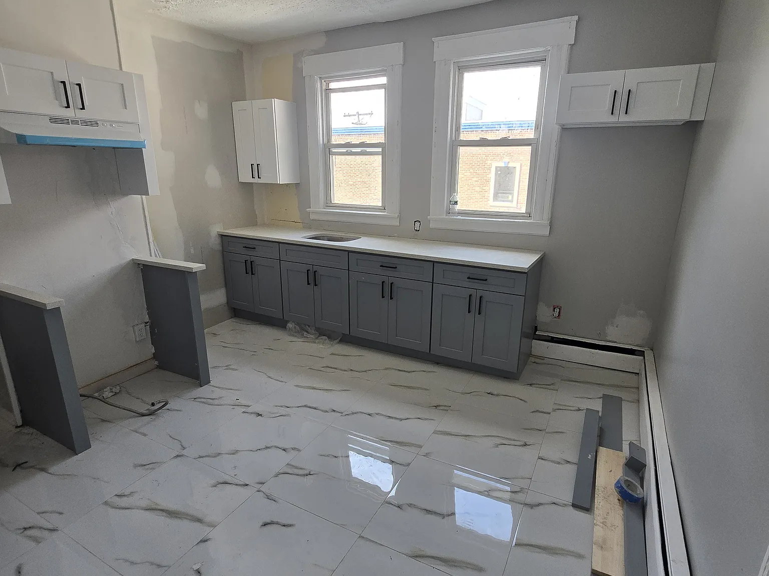 3 bed, $2,150 — Photo 1