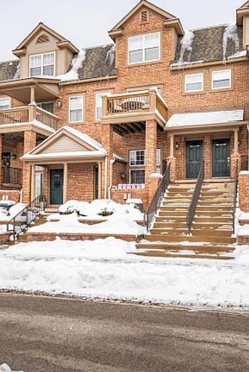 1st image of 2747 Barclay Way