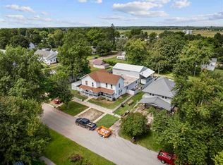 203 E Ash St, Winfield, IA 52659
