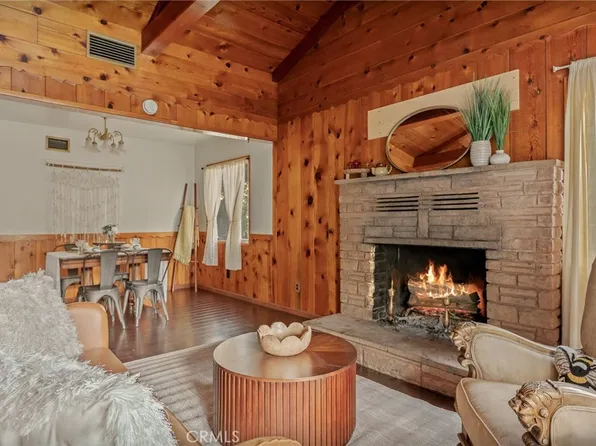 720 Rocky Loop, Crestline, CA 92325