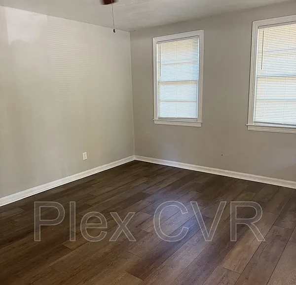 3025 Drake St — Photo 9