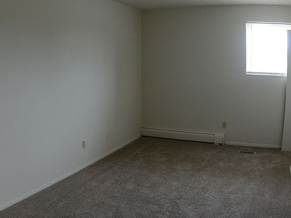 2nd image of 2222 Woodhill Dr