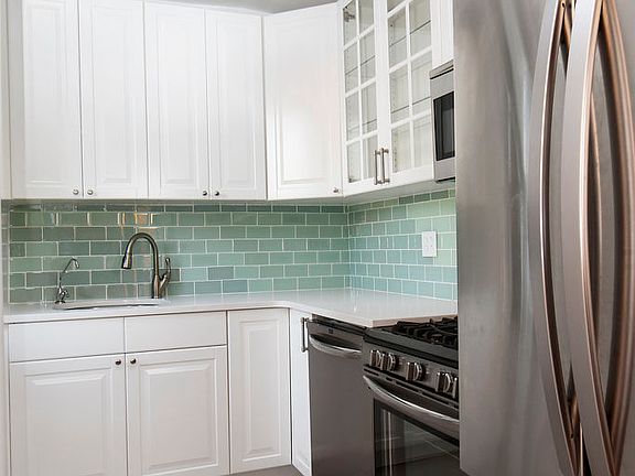 3rd image of 2600 Henry Hudson Pkwy APT 6A