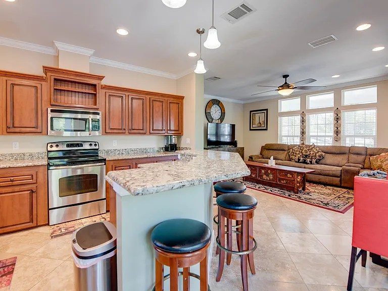 23 Emerald Dr — Photo 5