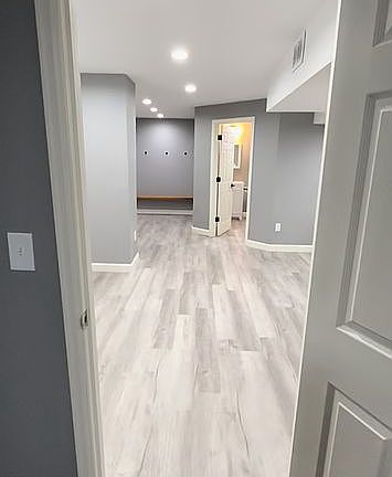 Bedroom to dining room basem