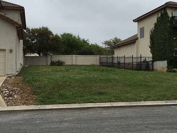 2nd image of 18910 Las Vistas