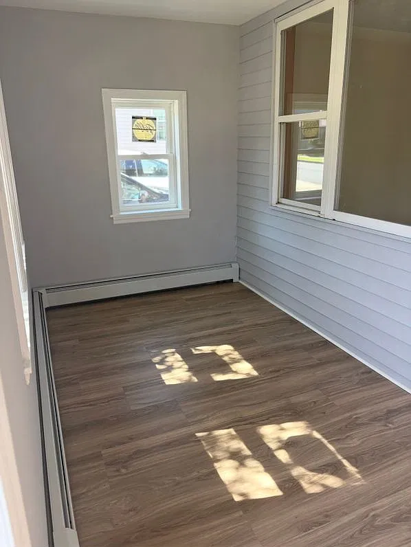 3 bed, 2.0 bath, 1632 sqft, $1,900 — Photo 3