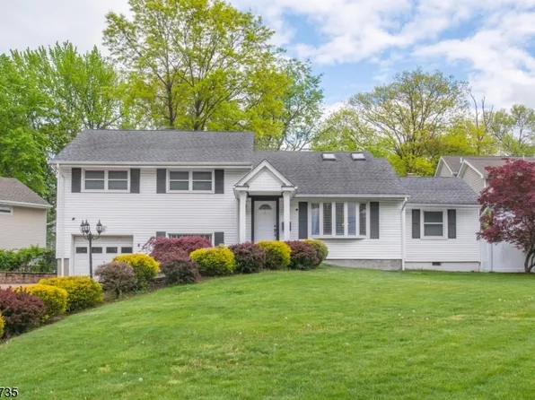 5 Vanderberg Pl, Cedar Grove Twp., NJ 07009