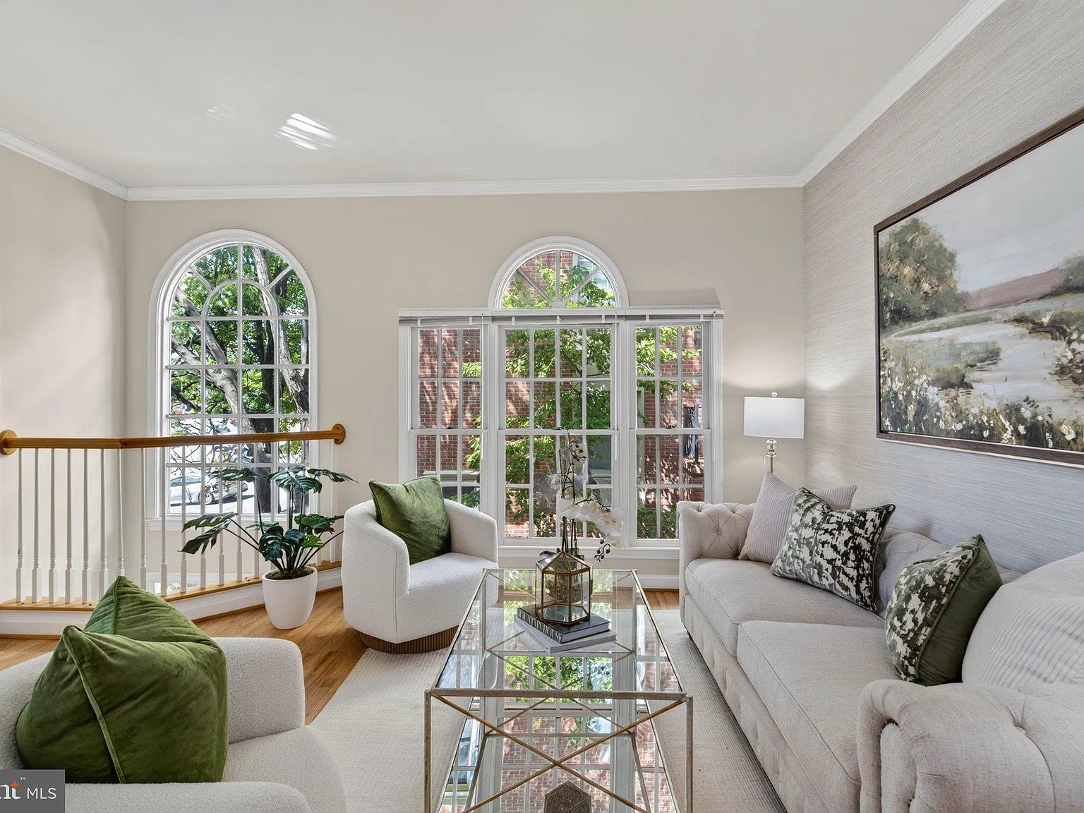 4 bed, 5.0 bath, 2280 sqft, $5,600 — Photo 3