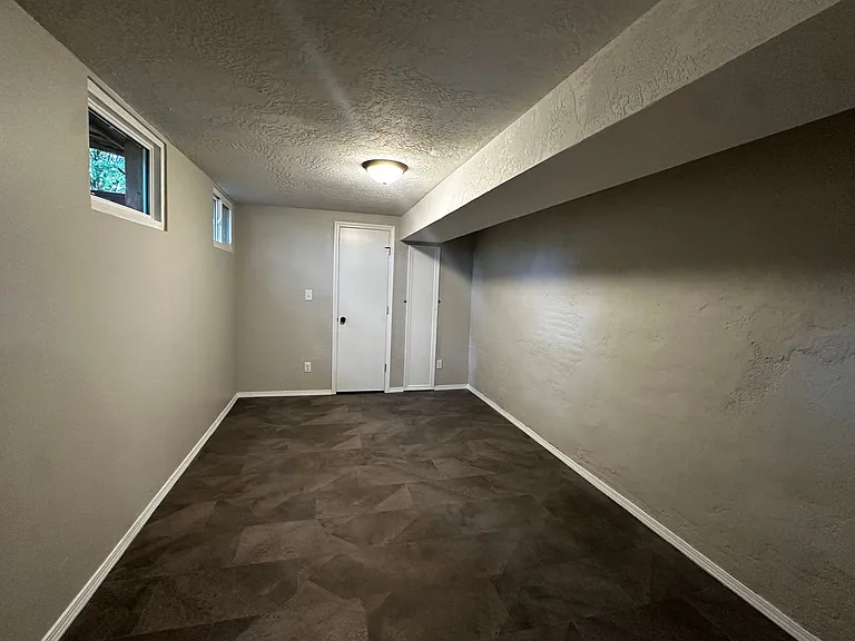 2843 E Eastwood St — Photo 28