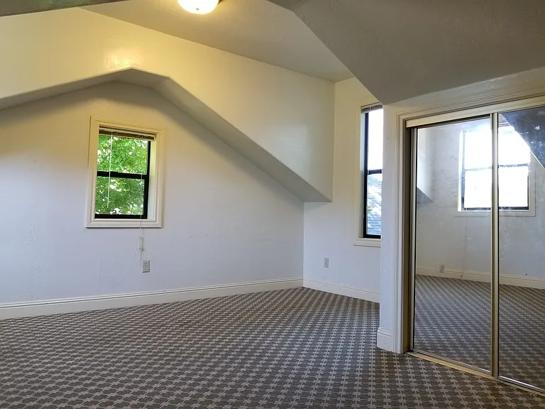 179 E Lincoln Ave — Photo 30