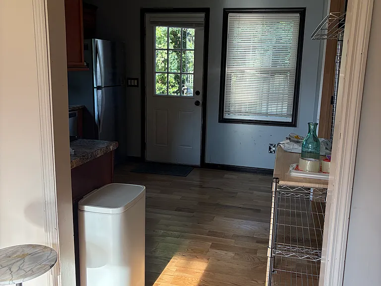 801 Village Ct — Photo 5