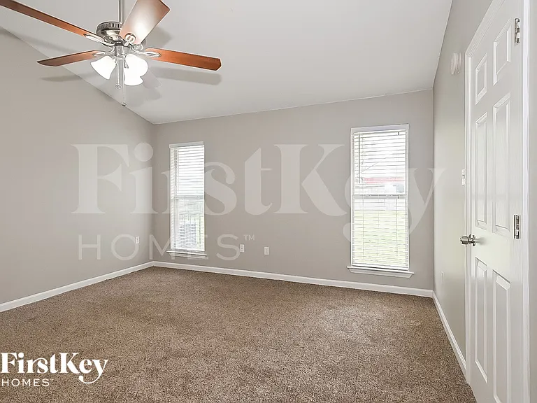 9181 Triple Crown Loop E — Photo 10