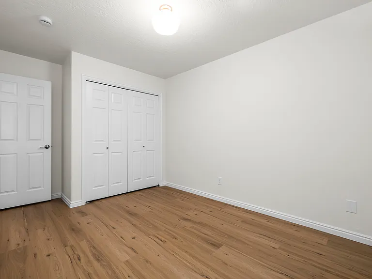 1025 S 810 E — Photo 13