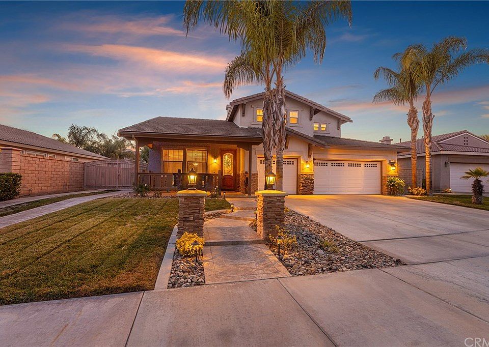 1st image of 23709 Fieldcrest Ln