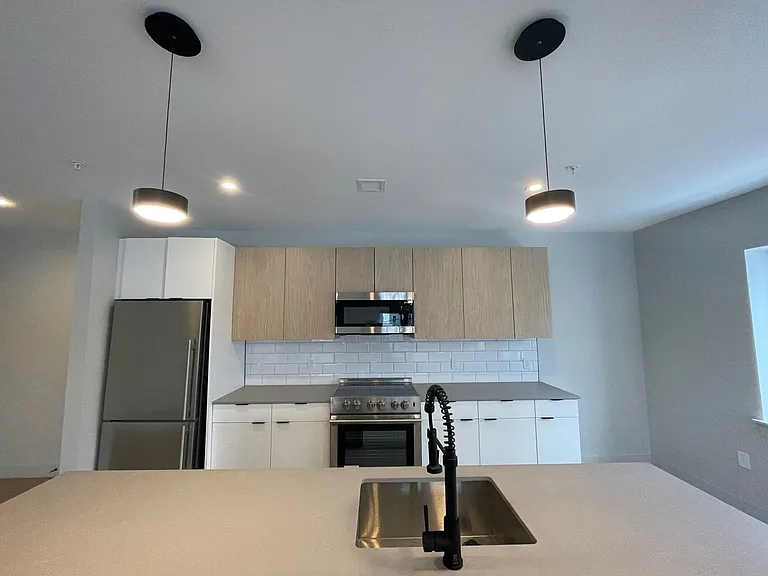 75 Chestnut St #302 — Photo 5