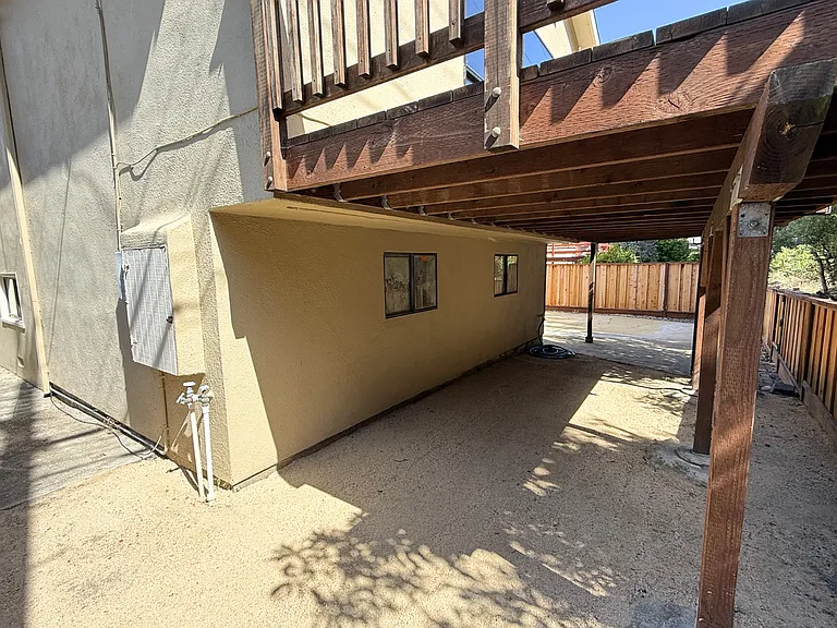 345 Granada Dr — Photo 36
