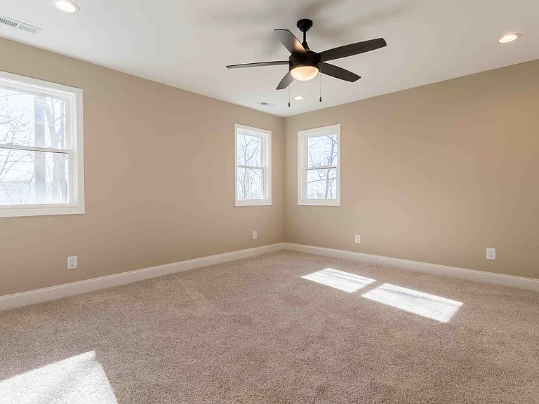 1065 Thornblade Way — Photo 15