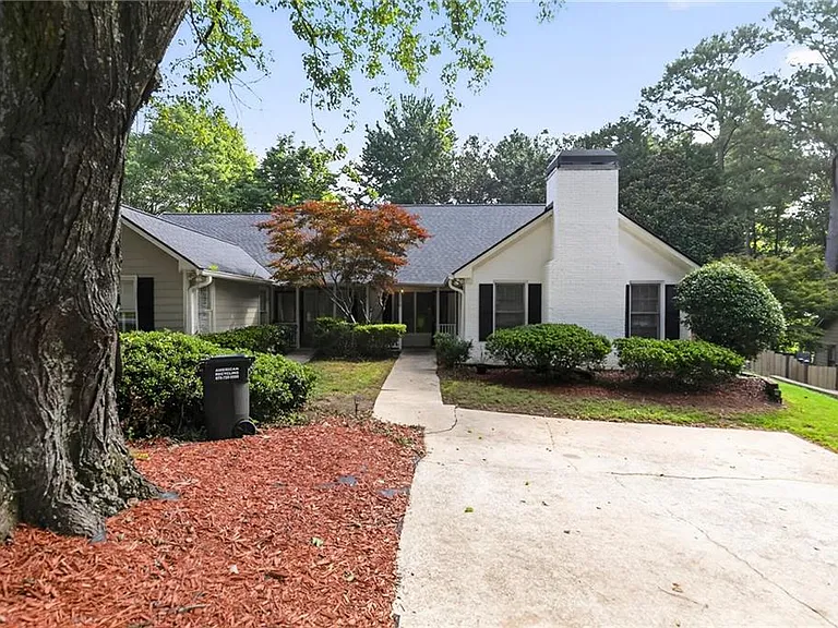 4053 Cooper Ridge Ct SE — Photo 1