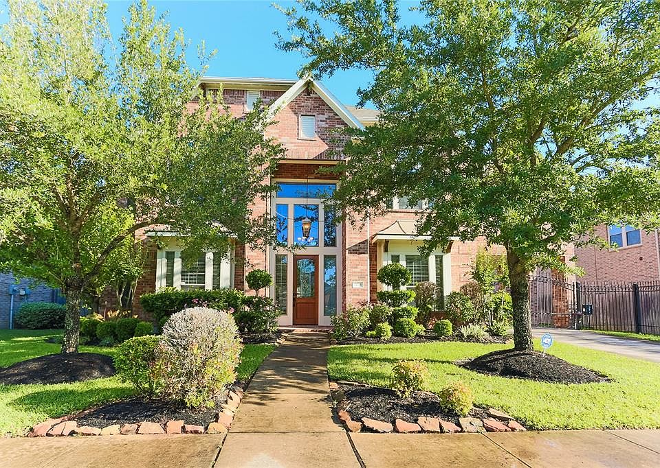 1st image of 7015 Pettigrew Dr