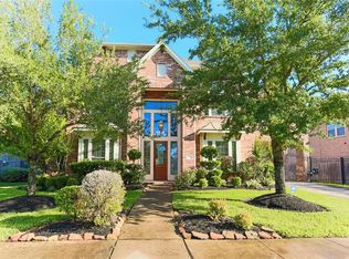 7015 Pettigrew Dr, Sugar Land, TX 77479