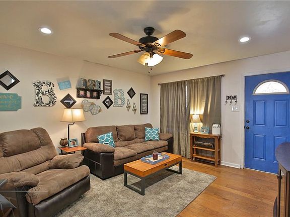 4th image of 3157 Edgemont Dr