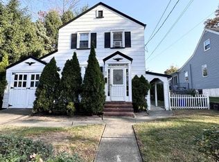 659 Elm Ave, Ridgefield, NJ 07657