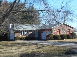 28040 W Thome Rd, Rock Falls, IL 61071