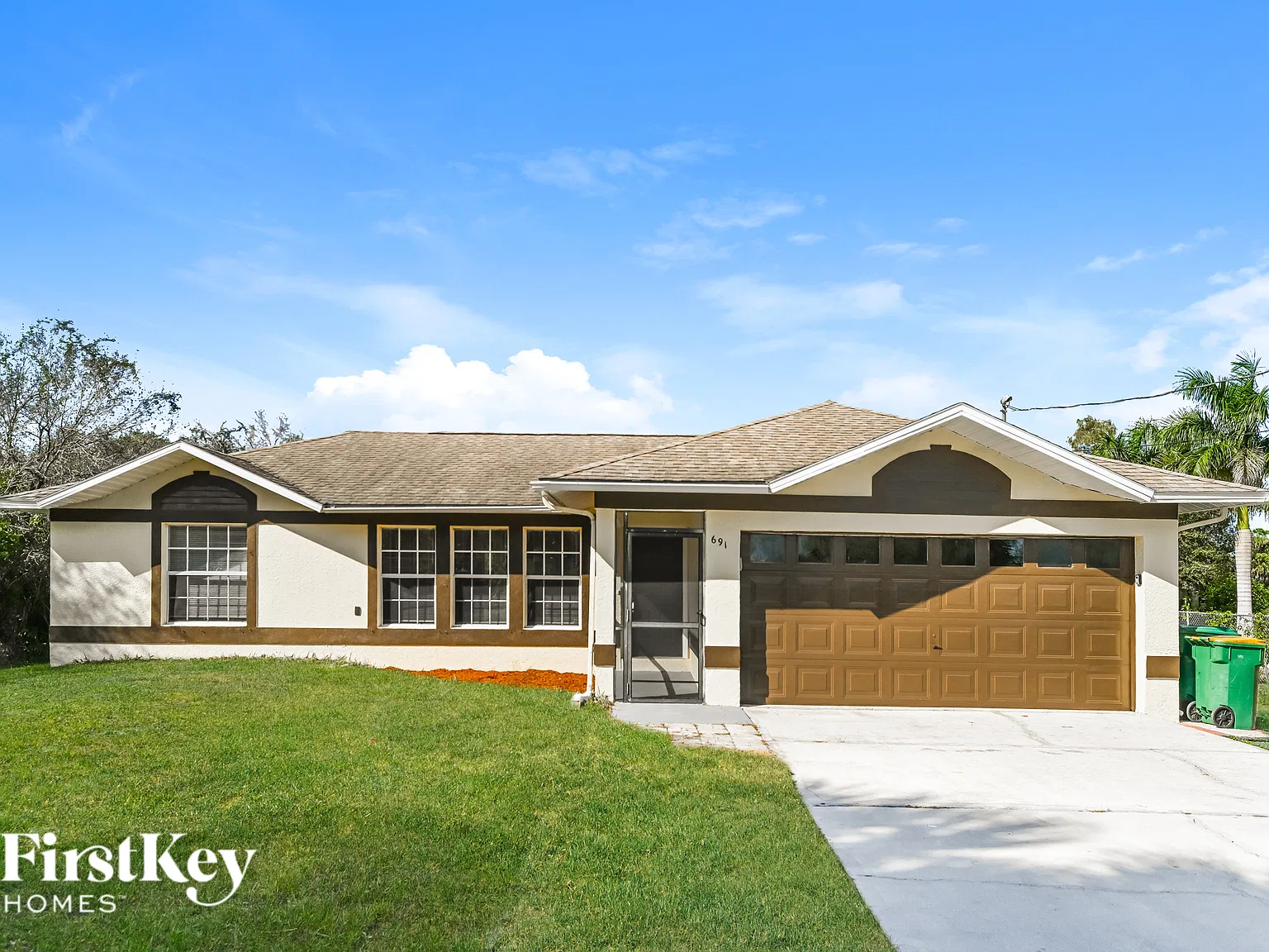 3 bed, 2.0 bath, 1137 sqft, $2,590 — Photo 1