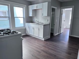 22 Pollard St #2B, Lowell, MA 01852