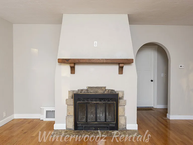 1405 Emilie St — Photo 4